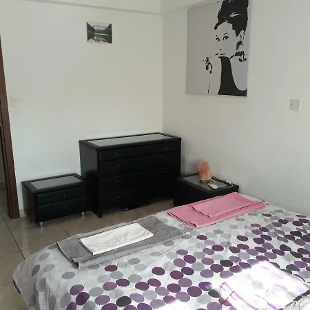 Apartment Karaolis *