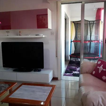 Apartment Karaolis